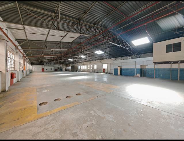 7,800M² FACTORY TO LET IN BOOYSENS